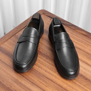 The Latest Autumn Leather Men's Casual <b>Shoes</b> Durable Business <b>Shoes</b> Hiking and Daily Wear Versatile and Stylish Footwear - Product Image 3