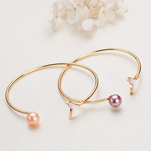 Vente en gros de bracelets en perles d'eau douce plaquées or Zhuji, coquille d'Edison, queue de poisson, cuivre, autres bijoux élégants en perles - Product Image 1
