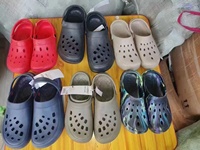 Harga murah sepatu taman wanita Sandal pria Sandal uniseks anti-selip Sandal ujung tertutup sepatu pantai stok campuran grosir