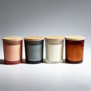 Frascos de vidrio para velas con diseño de lujo, acabado mate, tapas, logotipo personalizado y empaque. - Product Image 2