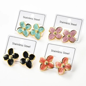 1 Paire de Boucles d'Oreilles Clous Vintage Françaises à Fleurs, Plaqué Or, Acier Inoxydable, Grandes Fleurs Colorées, Émail, Cadeau pour Femme, Mariage - Product Image 3