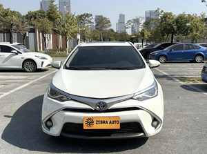 Toyota Corolla 2017 Usado, Motor Dual 1.8L E-CVT, Volante a la Izquierda, Automático, Edición GS Elite con Techo Solar, Híbrido, 5 Asientos - Product Image 2