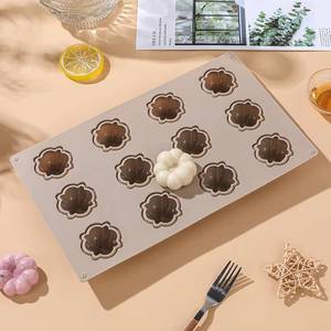 L'usine MUYULINS peut personnaliser des moules en silicone à 12 cavités en forme de mangoustan, antiadhésifs en platine LFGB, sans BPA, pour gâteaux. - Product Image 2