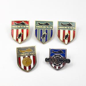 Fabricants de badges : conception gratuite, logo personnalisé, cadeaux promotionnels pour compétitions de football traditionnel, épingles de revers en émail souple ou dur - Product Image 6