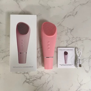 Nouvelle conception de brosse nettoyante pour le visage en silicone, exfoliant facial avec spatule 2 en 1, masseur exfoliant pour le spa à domicile - Product Image 3