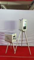 Photomaton double face en chêne haut de gamme, personnalisable, vente directe OEM, avec étui portable pour événements commerciaux – Meilleures ventes