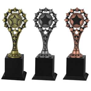 Trofeo antiguo de metal de alta calidad. Trofeo de premio premium adecuado para escuelas, universidades, oficinas y organizaciones deportivas. - Product Image 1