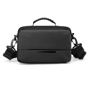 Nouveau Sac Bandoulière Horizontal en Nylon Tendance, Imperméable et Antivol, pour Affaires et Loisirs, Sac Poitrine Croisé - Product Image 1