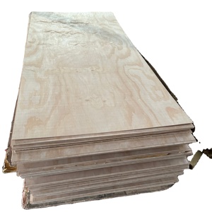 Contrachapado <span class=keywords><strong>de</strong></span> <span class=keywords><strong>Pino</strong></span> <span class=keywords><strong>Radiata</strong></span> para Persianas, Contrachapado <span class=keywords><strong>de</strong></span> <span class=keywords><strong>Pino</strong></span> <span class=keywords><strong>de</strong></span> 15 mm y 16 mm - Product Image 1