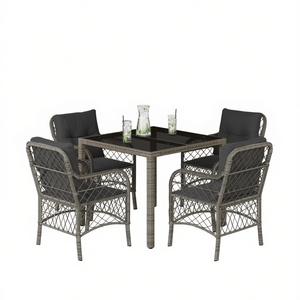 Set da Pranzo da Giardino di Media Dimensione in Rattan PE Grigio, 4 Posti, Arredamento da Esterno in Stile Contemporaneo - Product Image 1
