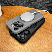 Coque Arrière avec Protection d'Objectif et Support Métallique, Étui de Téléphone à Recharge Magnétique pour iPhone 17 17 Pro 16 16 Pro Max