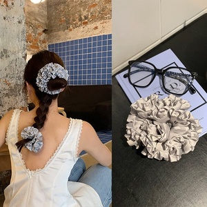 Nouvelles Élastiques à Cheveux en Satin à Nœuds Français, Élégantes et Faites à la Main, Grandes et Petites, Couleurs Unies, Vente en Gros - Product Image 4