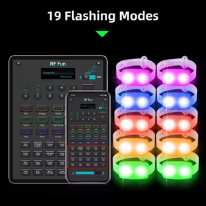 Bracelets LED de fête contrôlables par application, blancs, <span class=keywords><strong>en</strong></span> PP, lumineux et clignotants, pour mariage, concert, festival, logo personnalisé <span class=keywords><strong>en</strong></span> gros - Product Image 4