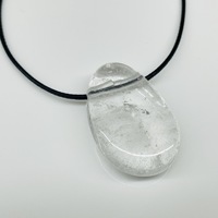 Collier pendentif en cristal brésilien naturel en forme de larme : Bijoux en cristal de guérison unisexe pour cordon en cuir