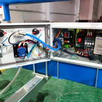 Lève-chargeur à vide pour plaques d'acier 2500 kg, type télescopique, pour plaques de 6 m et 20 mm d'épaisseur