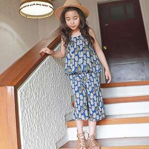 Lote de ropa: Trajes de esquí para niñas con volantes y mangas raglán, fabricados en China - Product Image 2