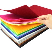 Accessorio per Abbigliamento Fai-da-Te in Tessuto Non Tessuto Agugliato Leggero, Resistente agli Strappi, Personalizzabile OEM ODM, Colori Assortiti
