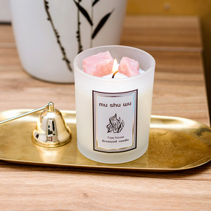 Bougies avec cristal <span class=keywords><strong>et</strong></span> pierres de guérison Bougies parfumées pour la méditation Coffret cadeau pour femmes Vente en gros - Product Image 4