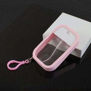Lujoso pulverizador de tarjeta de crédito recargable de plástico vacío personalizado para crema de cuidado de la piel con alcohol, con llavero y serigrafía. - Product Image 6