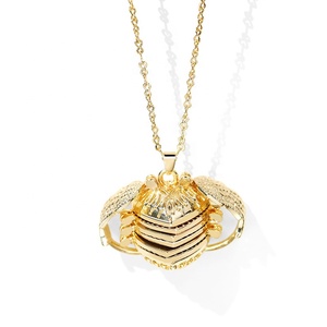 Colgante de joyería de sublimación chapado en oro de 18K, foto plegable multicapa, medallón, collar de abeja de memoria - Product Image 1
