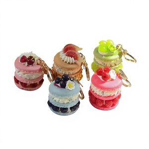พวงกุญแจมาการองน่ารัก ของตกแต่งกระเป๋า รูปขนมหวานจำลอง ทำจาก PVC ของขวัญ - Product Image 4