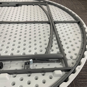 Mesas Redondas Plegables Duraderas para 10 Personas de 6 Pies con Superficie Rígida de Plástico para Alquiler en Eventos y Banquetes - Product Image 3