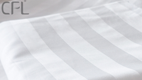 Vente en gros de draps de lit modernes en coton 100% blanc à rayures de 3 cm, style Dubaï, pour la literie d'hôtel