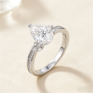 Anillo de Compromiso con Diamante Corte Pera, Plata 925, Engaste de Puntas, Joyería Romántica para Mujer - Product Image 3