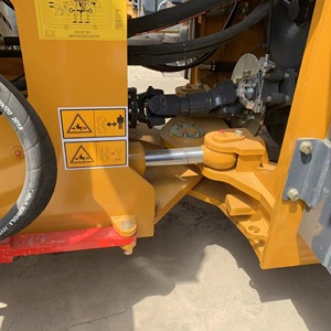 Cargadora de Ruedas Lonking 856 de China, Modelo 2020, Carga Nominal de 9 Toneladas, Potencia de 75KW, Bomba Hidráulica TCM Amarilla, Motor, Caja de Cambios, Rodamientos - Product Image 3