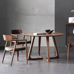 <span class=keywords><strong>Table</strong></span> à manger <span class=keywords><strong>ronde</strong></span> en bois massif <span class=keywords><strong>de</strong></span> luxe léger au design contemporain pour la réception et la salle à manger - Product Image 2