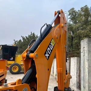 Chargeuse compacte sur pneus JCB 3CX neuve avec moteur et pompe, en excellent état, prix d'une excavatrice sur roues - Product Image 5