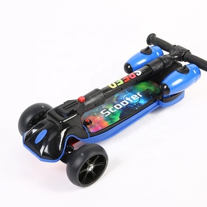 Trottinette chinoise à 3 roues pour enfants, pliable, avec fonction de pulvérisation et lumière fumigène - Product Image 2