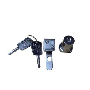 Cerradura para Refrigerador Stol 0070803166 con Llave para Seguridad de Puertas de Refrigerador y Congelador - Product Image 4