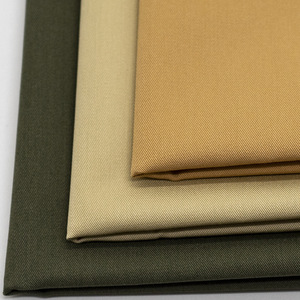 Tissu sergé fin en mélange modal non extensible, couleur kaki, 32 fils, en stock, vente en gros pour uniformes - Product Image 1
