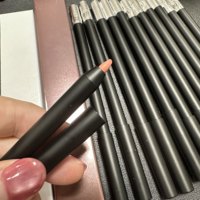 Vente en gros de crayon à lèvres cosmétique long wear, logo privé, rose, moussant, mat, pour les lèvres, les yeux, le visage, crayon à lèvres végétalien et crémeux pigmenté
