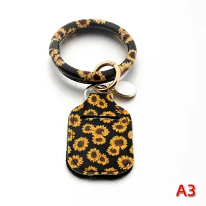 Pulsera de Cuero PU con Diseño de Gato y Cerdo de Dibujos Animados, Soporte para Desinfectante de Manos de 30ml, Llavero de Acero Inoxidable - Product Image 4