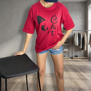 T-shirt décontracté pour femme avec imprimé chat - 100% coton respirant rouge - Product Image 3