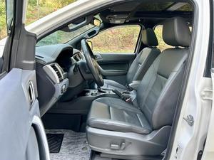 SUV Usato Ford Everest 2.0T Benzina AWD Lusso 5 Posti 2017 LHD Automatico 245 CV Off-Road Potente - Vendita Calda - Product Image 4