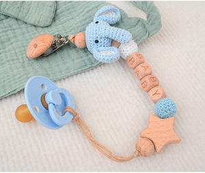 Attaches-sucettes en coton au crochet pour bébés et mamans, motifs animaux, et chaînes de sucettes personnalisables DIY - Product Image 6