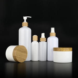 Flacone in Plastica Ecologico Ricaricabile per Crema Skincare, Lozione, Olio Essenziale, con Coperchio in Bambù e Pompa - Product Image 5