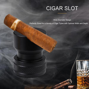 לוגו מותאם אישית מודפס זהב נייד, סיגר שחור מעמד עם זהב ושחור עבור עישון סיגרים - Product Image 6