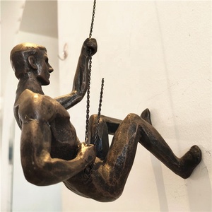 Hotel parete interna Art decoro moderno astratto in metallo ottone fusione 3D uomo arte statua grande 3D corda pendente scalatore bronzo scultura - Product Image 3