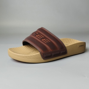 Nieuwe modieuze trendy veelzijdige zachte logo gestreepte buitenslippers met antislip schokabsorberende zool voor thuis en woon-werkverkeer, comfortabele slippers - Product Image 2