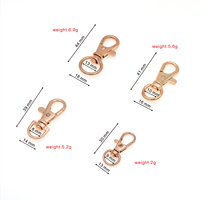 Robuste Haustierkette mit Hundeanhänger, Modischer und Langlebiger Goldener Knopf, Autoschlüsselring-Zubehör, Schlüssel-Karabinerhaken