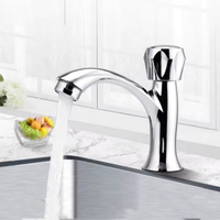 Robinet de lavabo de salle de bain commercial classique en acier inoxydable chromé de qualité supérieure à 1 trou avec un débit d'eau plus doux
