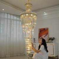 Lustre en cristal moderne en fer forgé à LED, style européen, pour salon, escalier rotatif, duplex, mini, creux, de taille moyenne