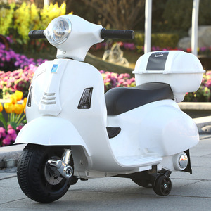 Tricycle électrique pour enfants de 1 à 3 ans, voiture jouet télécommandée rechargeable - Product Image 2