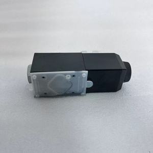 Controlador Direccional Original DG4V-3-2BL-M-U-H7-69-EN124 para Máquina de Moldeo por Inyección - Product Image 5