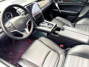 2017 UR-V giapponese SUV 240TURBO benzina 5 posti 2WD veicolo automatico anteriore posteriore freni a disco 50-80L serbatoio carburante 2000kg <span class=keywords><strong>auto</strong></span> usata - Product Image 3