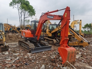 รถขุดขนาดเล็ก ปี 2021 <span class=keywords><strong>มือ</strong></span><span class=keywords><strong>สอง</strong></span> รถตีนตะขาบไฮดรอลิก เครื่องจักรก่อสร้าง น้ำหนักใช้งาน พร้อมมอเตอร์ปั๊มหลัก - Product Image 3